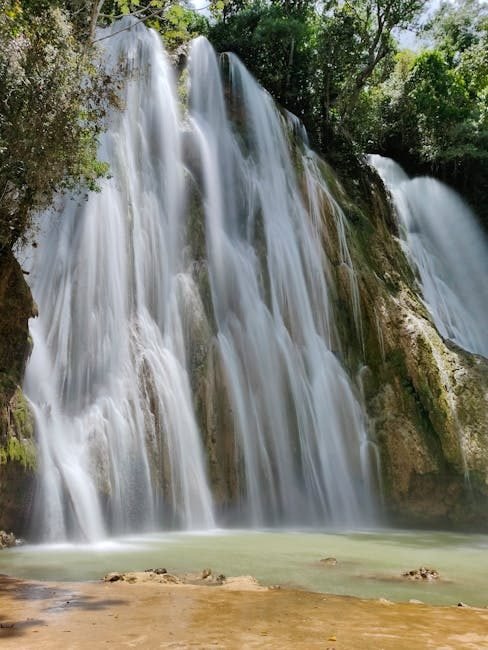 Ecoturismo en Pedernales: La Ruta hacia Bahía Águilas