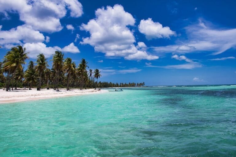 Cómo llegar a Miches: playas y logística desde Santo Domingo