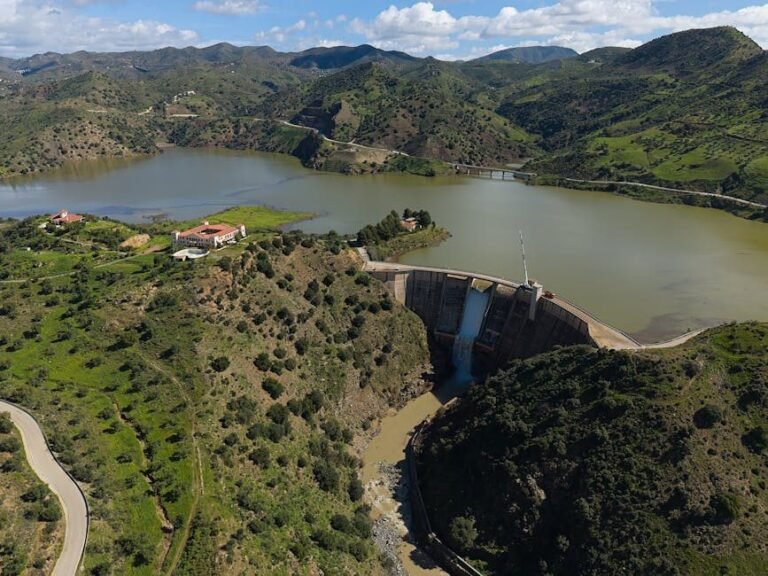 Interés en la Presa Monción: Lo que buscan los turistas en 2026