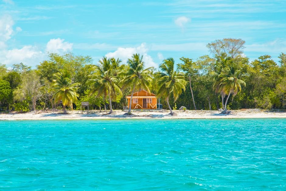Uvero Alto: Un Refugio Natural en La Altagracia — imagen de turismo en República Dominicana