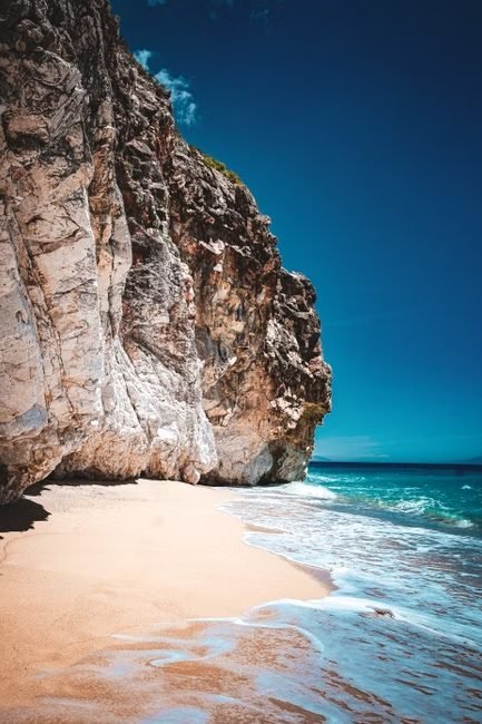 Interés creciente en Bahía de las Águilas: ¿Qué buscan los turistas?
