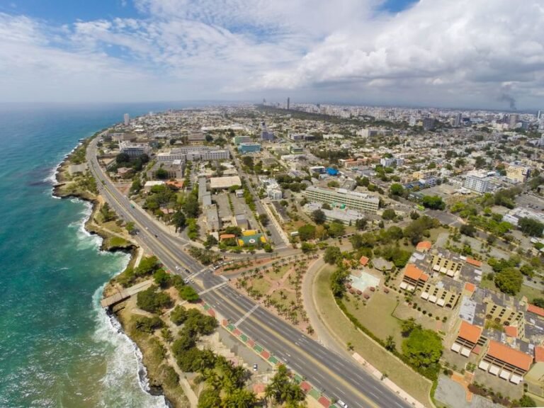 Juan Dolio: Un Refugio Costero junto a Santo Domingo — imagen de turismo en República Dominicana
