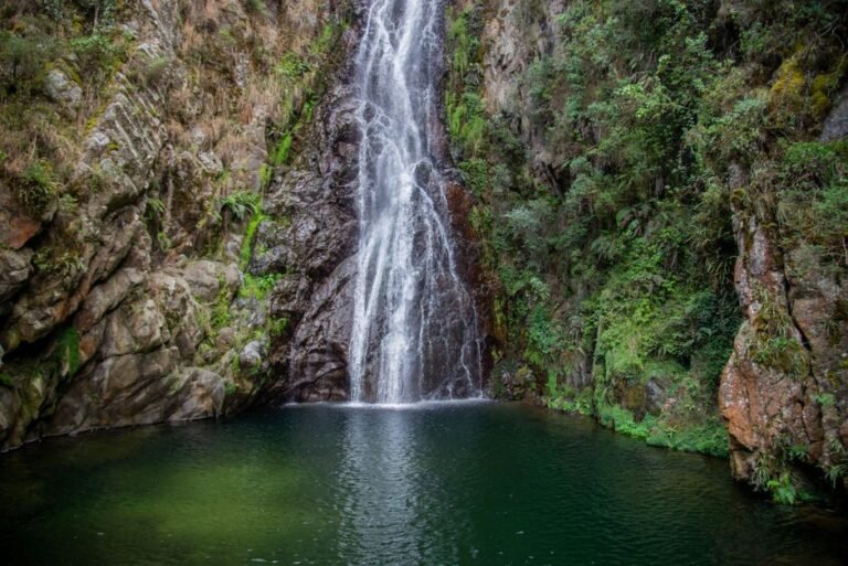 Naturaleza y Aventura en La Vega y Constanza: Salto de Jimenoa, Valle Nuevo y Pico Duarte — turismo RD