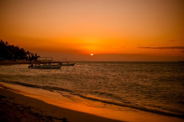 PLAYA LAS TERRENAS DE SAMANÁ — imagen de turismo en República Dominicana