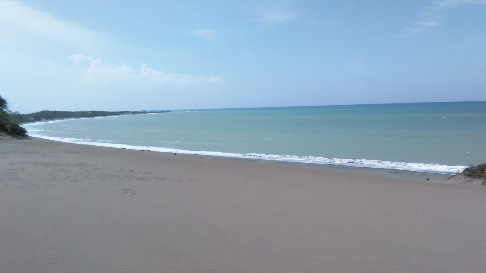 Playa junto a las Dunas de Baní